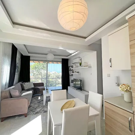 Skyline Paradise Willa