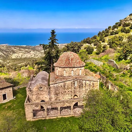 Skyline Paradise Kirenia